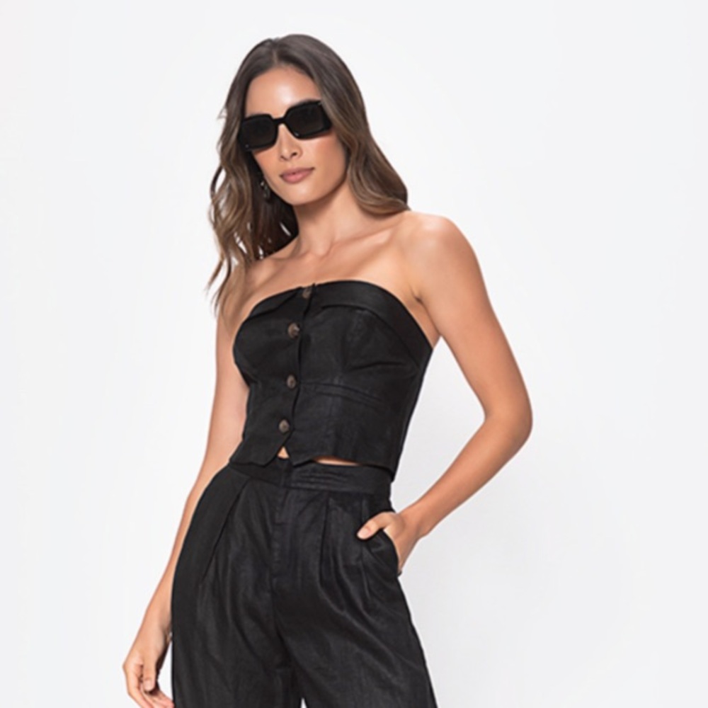 New Studio F Black Strapless Button Front Top in‎ Black 100% Linen